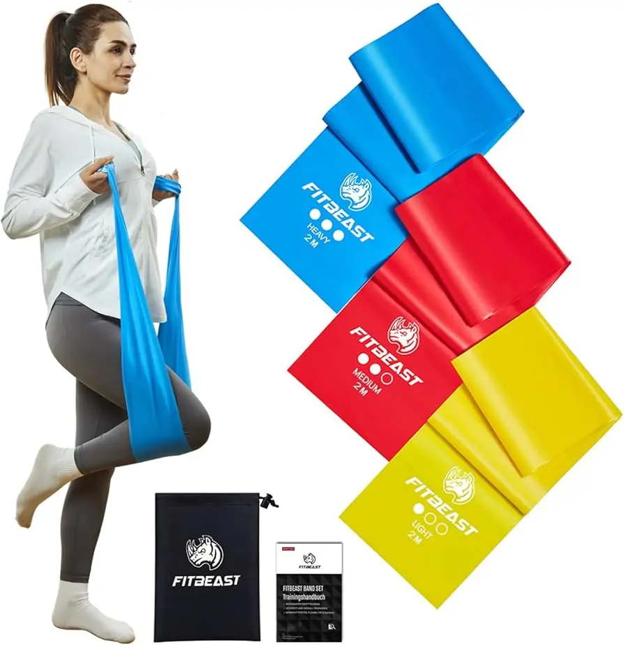 Image of a woman doing exercise with the elastic bands of fitbeast.